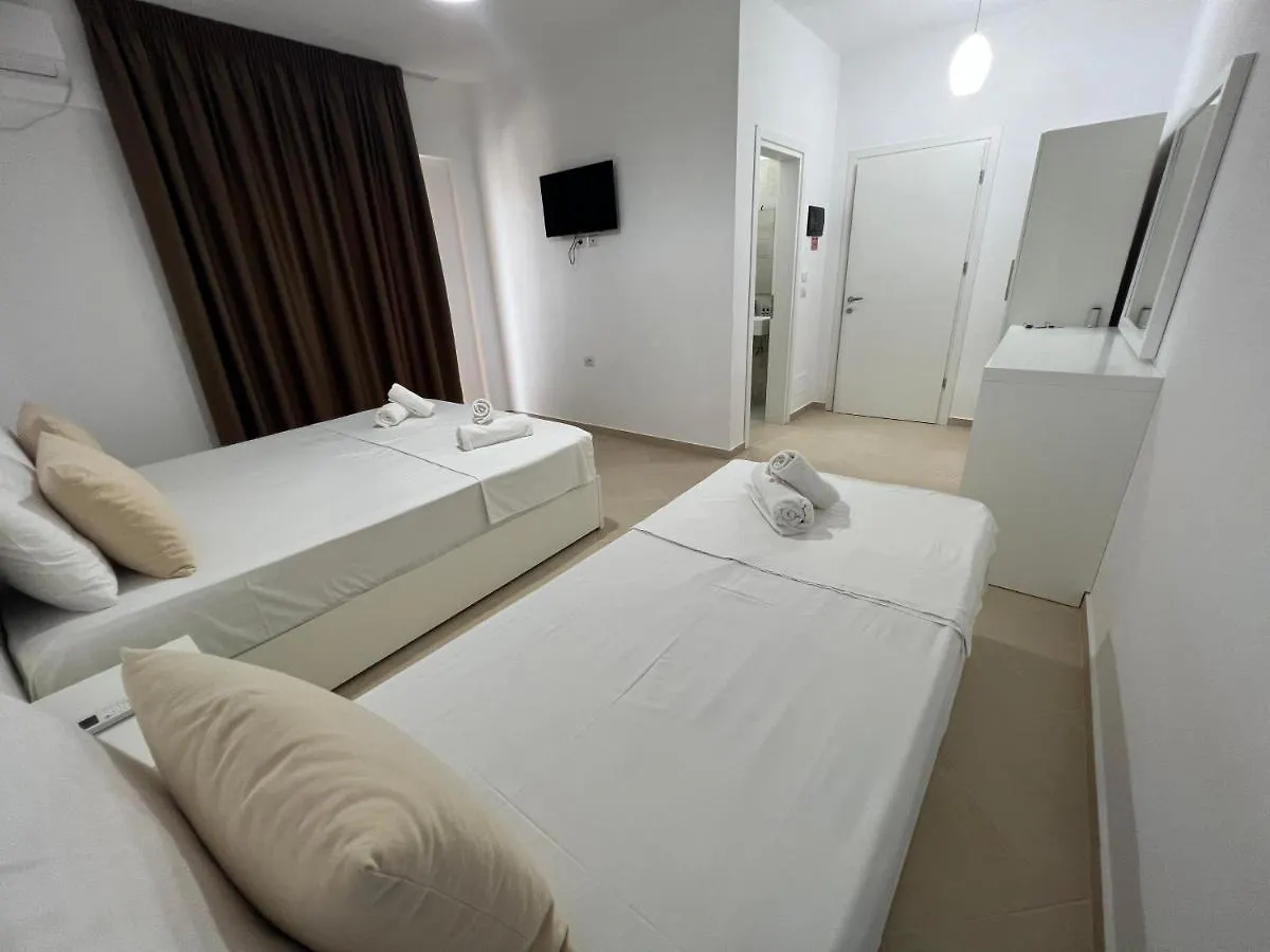 Sunshine Hotel Ksamil