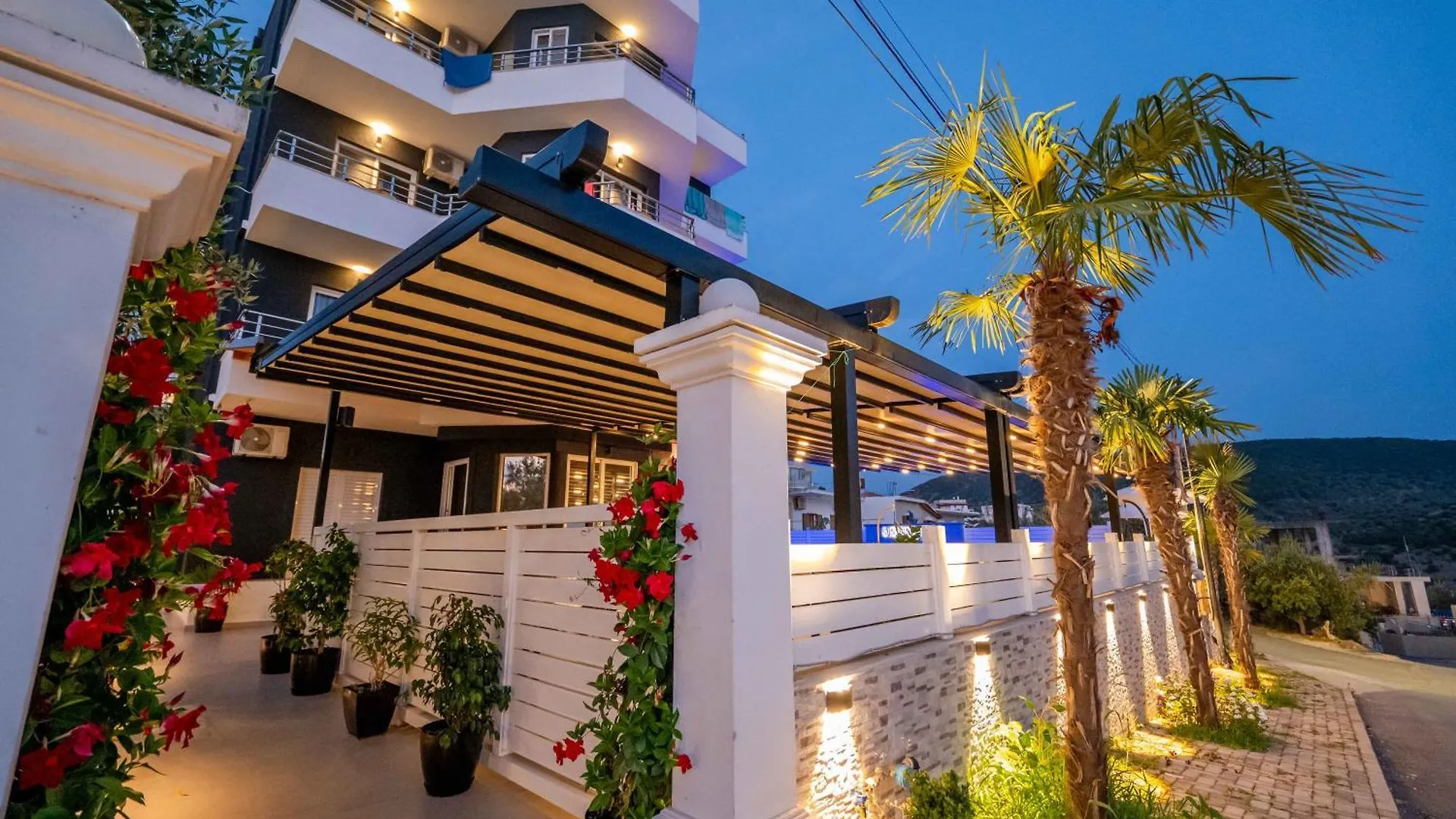 Sunshine Hotel Ksamil 3*,  Albania