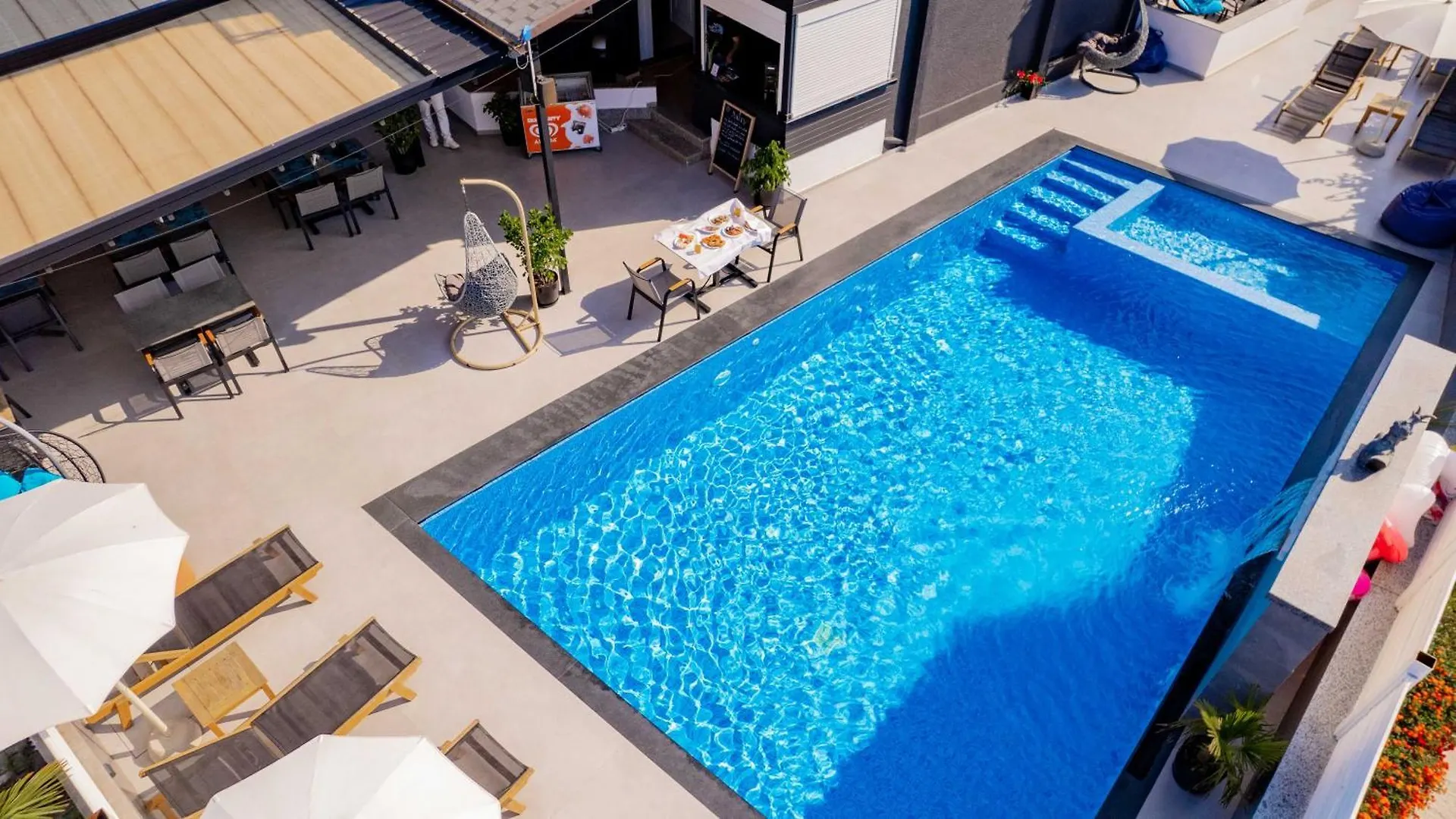 Sunshine Hotel Ksamil