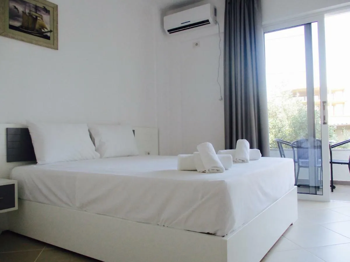 ***  Sunshine Hotel Ksamil Albania