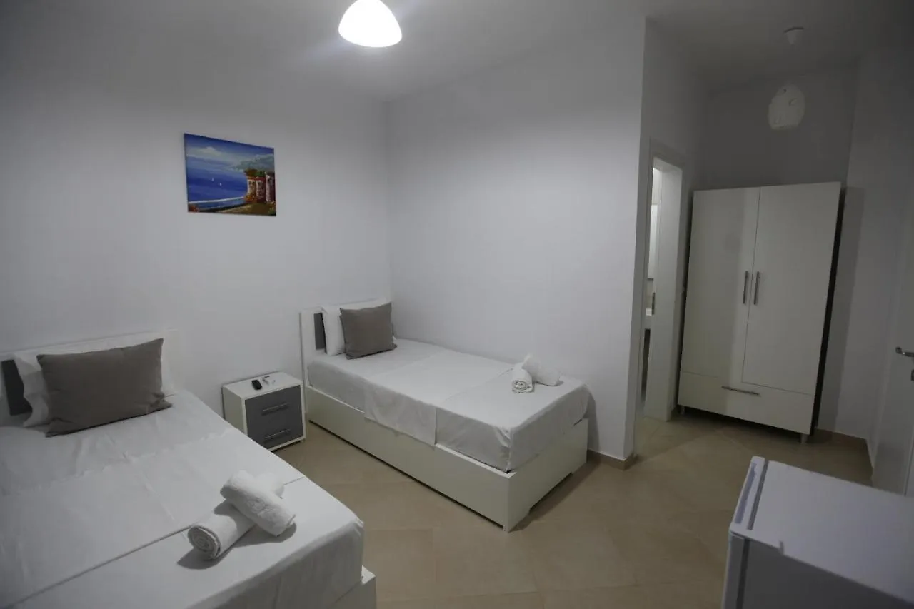 Sunshine Hotel Ksamil 3*,