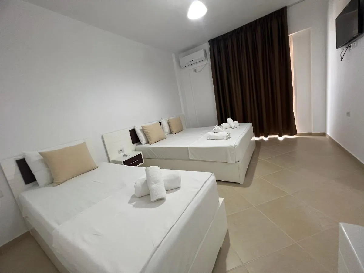 Sunshine Hotel Ksamil